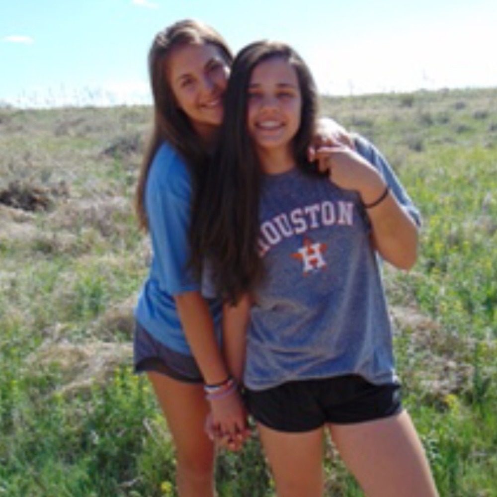 Meet your Posher, Demi